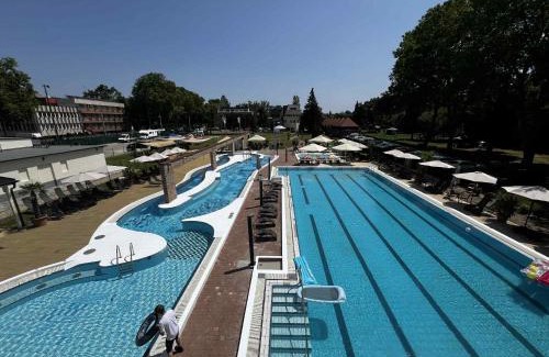 Csillaghegy Hotel | Holiday Beach Budapest Wellness Hotel with Sauna Park