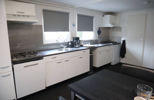 Linde Casa | Bungalow de vacaciones "Huisje-24" en zona boscosa (12 personas)