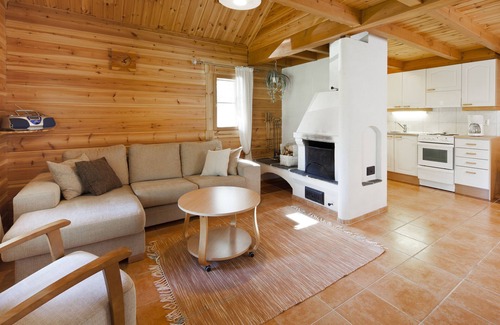 Kivijarvi Cabina | Holiday Club Hannunkivi Cottages