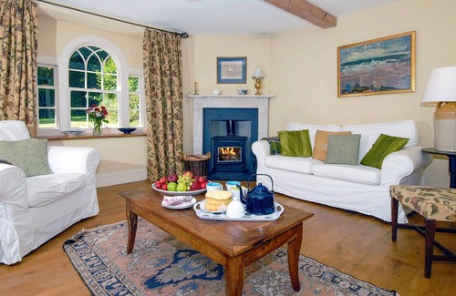 Cosheston Cabaña | 3 bedroom accommodation in Upton Castle