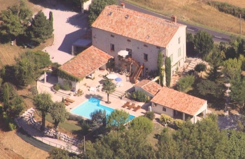 Aguts Cabaña | Holiday cottage in Pays de Cocagne, peaceful with large swimming pool