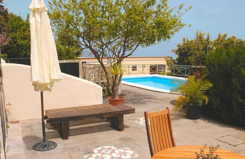 Brena Baja Cabaña | Casa rural con piscina compartida en Breña Baja