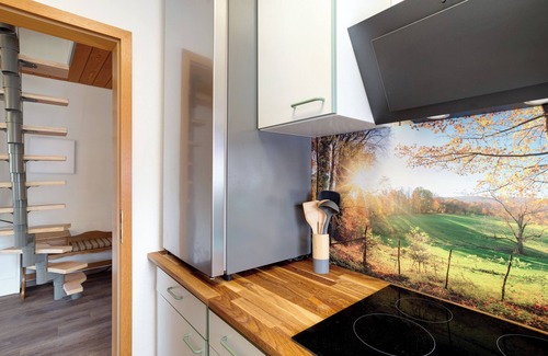 Bad Teinach-Zavelstein Apartamento | Apartamento vacacional "Haus Erika 2" con vistas a la montaña, terraza privada y Wi-Fi