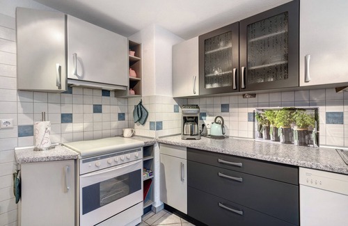 Schonach im Schwarzwald Apartamento | Apartamento vacacional 'Im Salzgässle' con vistas a la montaña, jardín comunitario y Wi-Fi