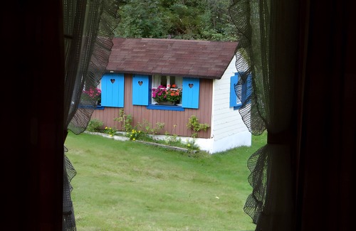 Gremmelsbach Apartamento | Holiday Apartment '2, 2 Bedrooms' with Shared Garden and Wi-Fi
