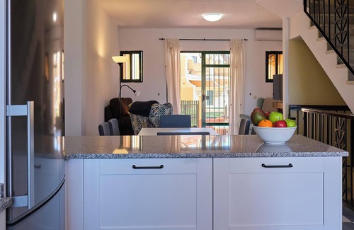 Poblado Sancti Petri Casa | Casa de vacaciones "Marisa" con piscina, jardín, terraza, balcón y Wi-Fi