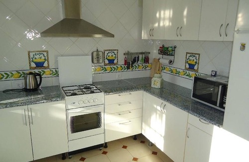 Chiclana de la Frontera Casa | Casa de vacaciones 'Villa De Limones ' con piscina privada, terraza privada y Wi-Fi