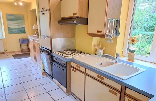 Val-de-Moder Apartamento | Granja junto al Río Rojo con piscina