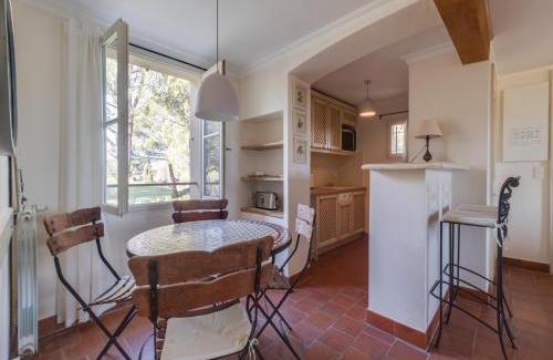 La Motte Apartamento | Holiday flats at Domaine de Saint-Endréol with golf, SPA and pool