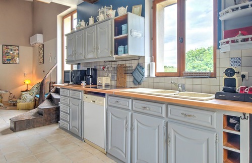 Sainte-Sabine-Born Casa | Casa de vacaciones 'Gîte Il Était Une Fois' con piscina compartida, Wi-Fi y aire acondicionado