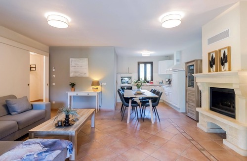 Castelnaud-la-Chapelle Casa | Casa de vacaciones 'Liz' con piscina compartida, Wi-Fi y aire acondicionado