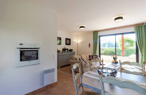Castelnaud-la-Chapelle Casa | Casa de vacaciones 'Maison Iris' con piscina compartida, Wi-Fi y aire acondicionado