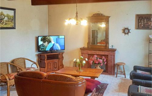 Le Cloitre-Saint-Thegonnec Casa | Holiday Home Rue Du Calvaire
