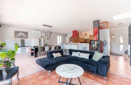 Saint-Laurent-de-Neste Casa | Casa de vacaciones 'Maison Zoé' con piscina privada, terraza privada y Wi-Fi