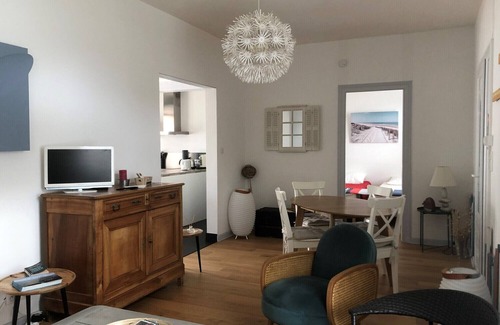 Saint-Trojan-les-Bains Casa | Casa de vacaciones 'Maison Moderne Avec Charme' con terraza privada