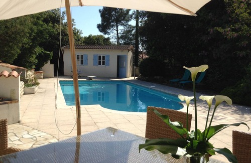 Saint-Trojan-les-Bains Casa | Casa de vacaciones 'Jardin Arboré, Belle Maison Piscine' con piscina privada, terraza y Wi-Fi