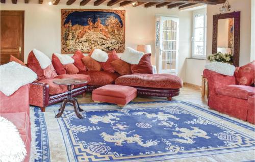 Vassy Casa | Holiday Home Château De Bremesnil P-836