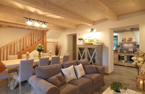 Abbadia San Salvatore Casa | Casa de vacaciones Abbadia San Salvatore para 1 - 10 personas con 5 dormitorios - Alojamiento de alt
