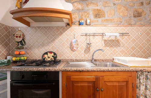 Santa Maria Navarrese Casa | Casa de vacaciones 'Sa Domu De Ettore' con terraza privada, Wi-Fi y aire acondicionado