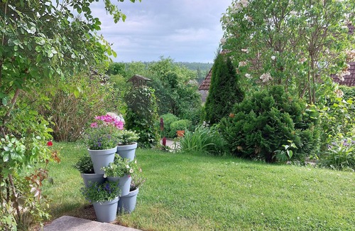 Unterkirnach Apartamento | Felicidad vacacional en Unterkirnach con jardín comunitario y wifi