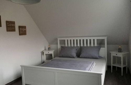 Tannenhausen Apartamento | Holiday home with private beach