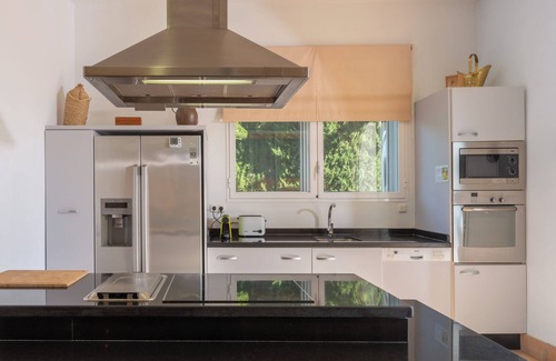 Benalup-Casas Vieja Casa | Casa de vacaciones 'Iris' con piscina privada, Wi-Fi y aire acondicionado