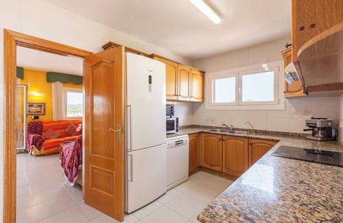 Vilanova I la Geltru Casa | Casa de vacaciones 'Villa Lilia' con vistas al mar, piscina privada y Wi-Fi