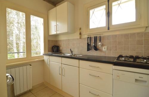 Saint-Honore-les-Bains Casa | Holiday Home in St Honoré with Scenic Views