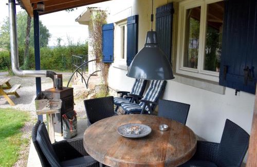Saint-Honore-les-Bains Casa | Holiday Home in St Honoré with Scenic Views
