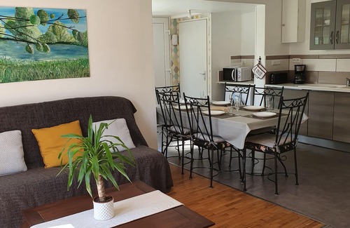 Saint-Ouen-de-Mimbre Casa | casa de vacaciones sin vecinos y a 5 minutos del centro de fresnay