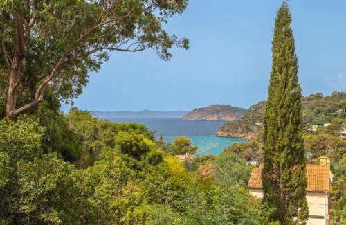 Le Rayol Casa | Holiday Home Villa G by Interhome