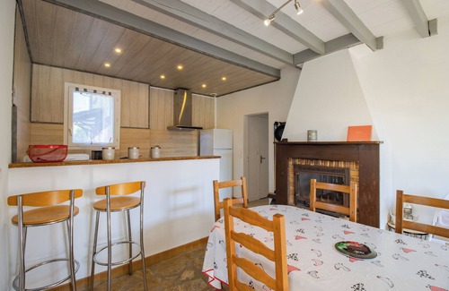Saint-Andre-dAllas Casa | Holiday Home 'Gîte La Salamandre' with Private Outdoor Area