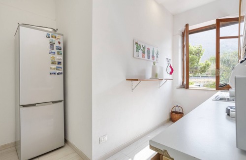 Isola delle Femmine Casa | Casa de vacaciones 'Villa Le 2 Palme' con vistas al mar, Wi-Fi y aire acondicionado