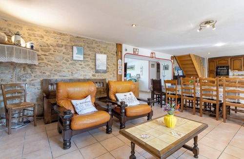 Penmarch Casa | Casa de vacaciones 'Maison Familiale 800m De La Plage' con terraza privada y jardín privado