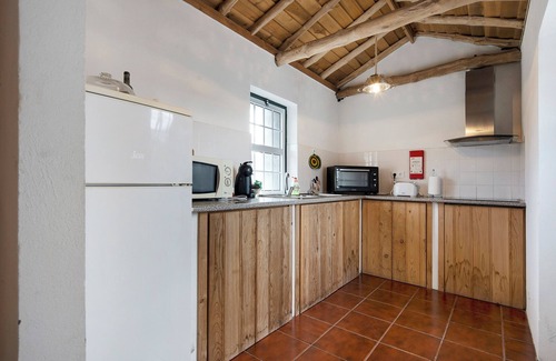 Bandeiras Casa | Casa de vacaciones 'Adega Maciel' con vistas al mar, terraza privada y Wi-Fi