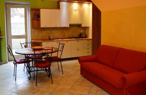 Moretta Casa | Casa de vacaciones "Agriturismo Casa de Colores Giallo" con jardín compartido y Wi-Fi