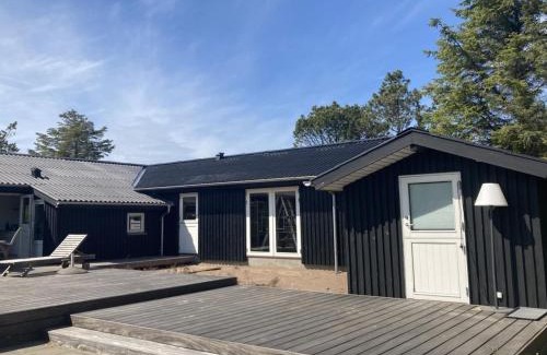 Henne Casa | Holiday Home Aleko - 2-5km from the sea by Interhome