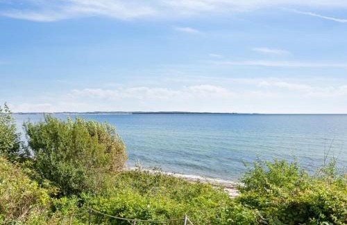 Ebeltoft Casa | Holiday Home Alfhild - 30m from the sea by Interhome