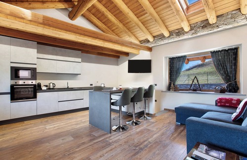 Aymavilles Casa | Casa de vacaciones 'Alpine A&S' con vistas a la montaña, Wi-Fi y aire acondicionado