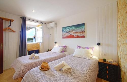 Mem Moniz Casa | Holiday Home Ana by Interhome