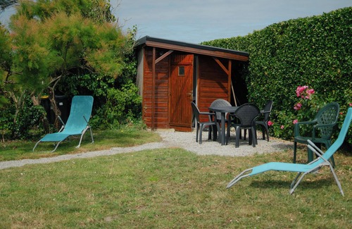 Cherrueix Casa | Casa de vacaciones 'Ancien Moulin À Vent Du 19e Siècle' con vistas al mar, terraza y jardín privado