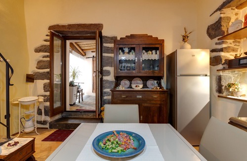 Paulilatino Casa | Casa de vacaciones "Antica dimora" con jardín y aire acondicionado