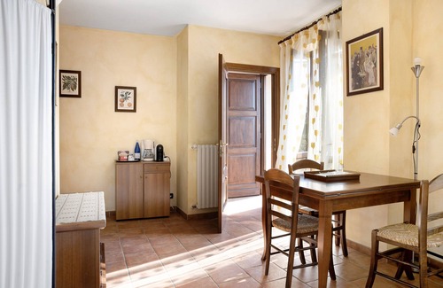 Neive Apartamento | Casa de vacaciones 'Antichi Poderi Dei Gallina 1' con terraza privada y Wi-Fi