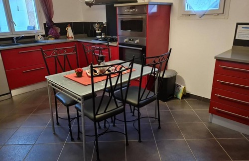 Maurens Casa | Casa de vacaciones 'Appartement Type F4' con piscina compartida, terraza privada y Wi-Fi
