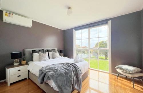 Dromana Casa | Holiday Home at Tennent St Dromana