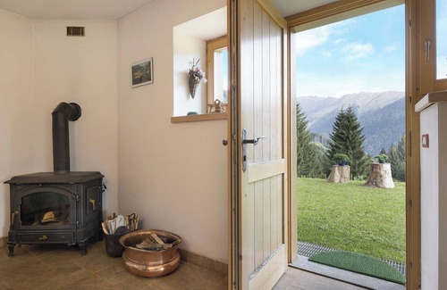 Sella Giudicarie Cabina | Casa de vacaciones 'Baita Faé' con vistas a la montaña y jardín privado 022246-AT-010738