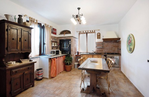 Campomorone Casa | Casa de vacaciones "Baia Di Campo" con piscina compartida, jardín privado y Wi-Fi