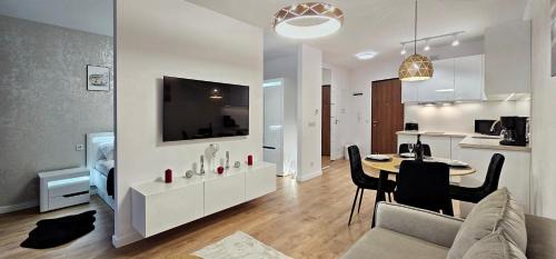 Miedzyzdroje Apartamento | HOLIDAY HOME Baltic Waves Resort A320 balkon, sauna, basen, gym GRATIS