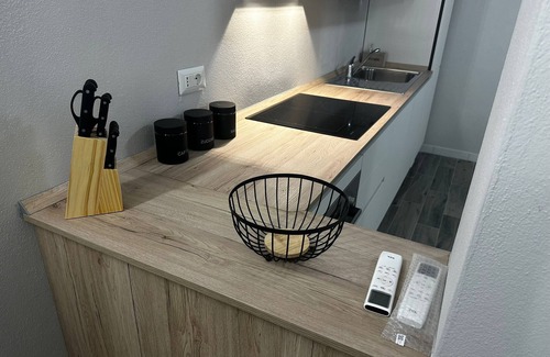 Villasimius Apartamento | Casa Vacaciones 'Bertha' con Vista a la Montaña y Aire Acondicionado