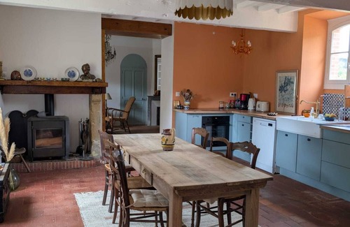 Malabat Casa | Casa de vacaciones 'Blousson' con vistas a las montañas, piscina privada y Wi-Fi
